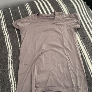 Lululemon swiftly tech short sleeve